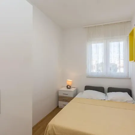 Rogina 2. Sea View דירה