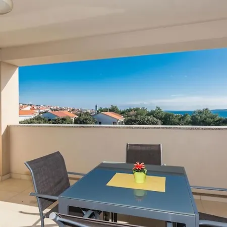 Apartment Rogina 2. Sea View Mandre